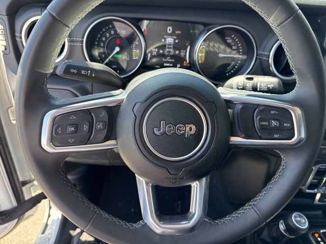 2023 Jeep Wrangler Sahara 4xe photo 16