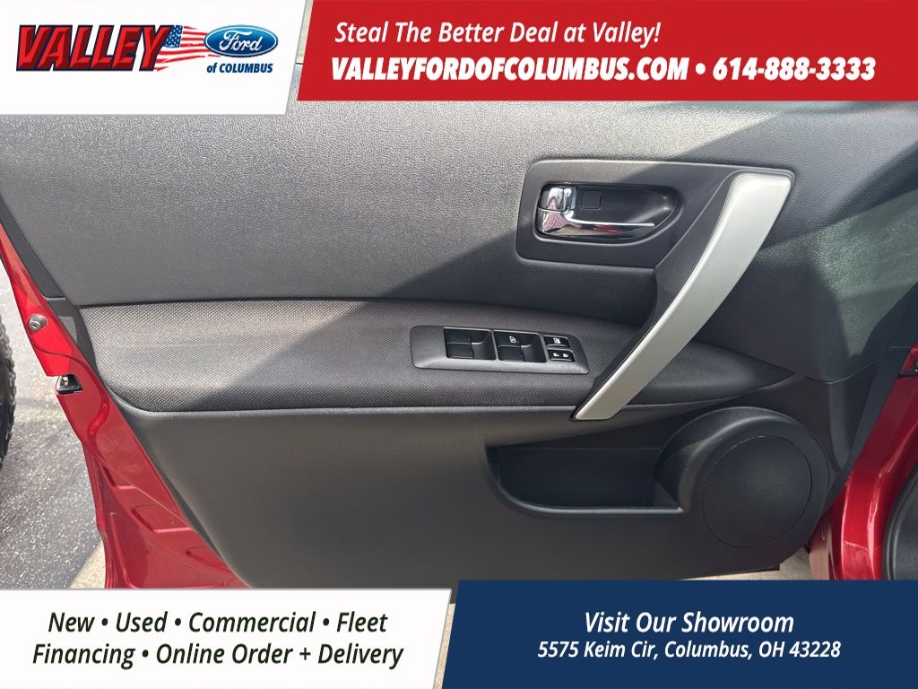 2014 Nissan Rogue Select S photo 9