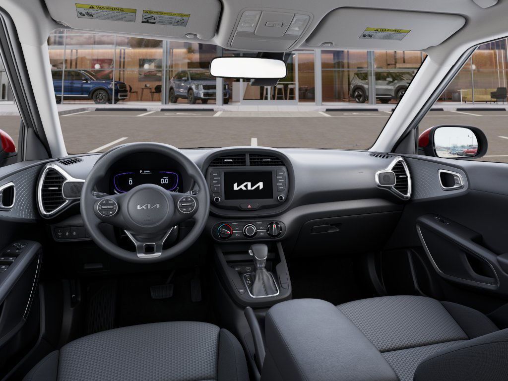 2025 Kia Soul LX photo 14