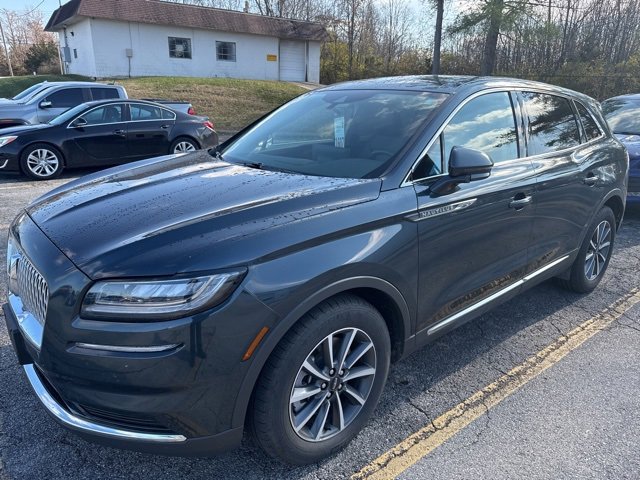 2022 Lincoln Nautilus Base's photo