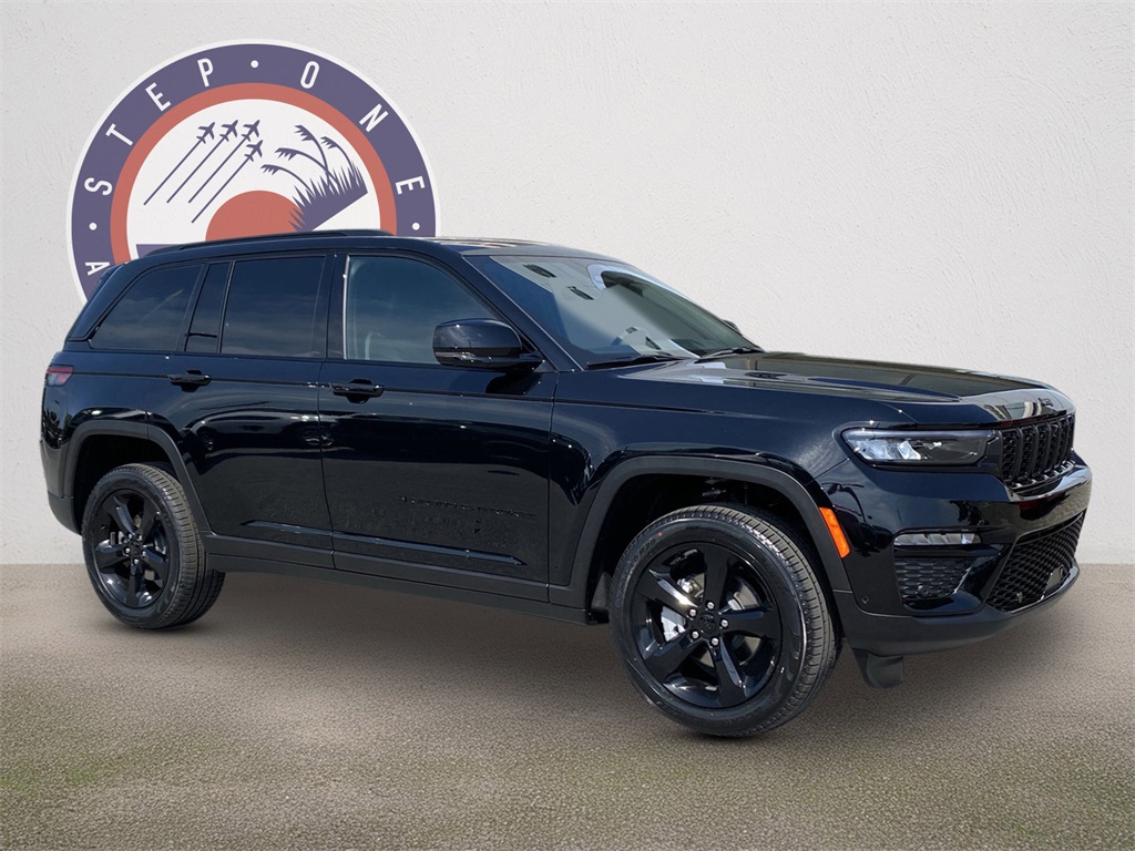2025 Jeep Grand Cherokee Limited photo 2