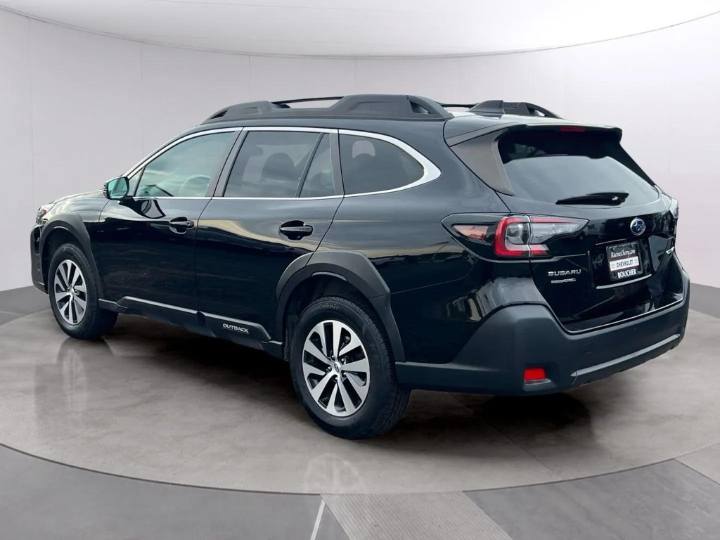 2023 Subaru Outback Premium photo 3
