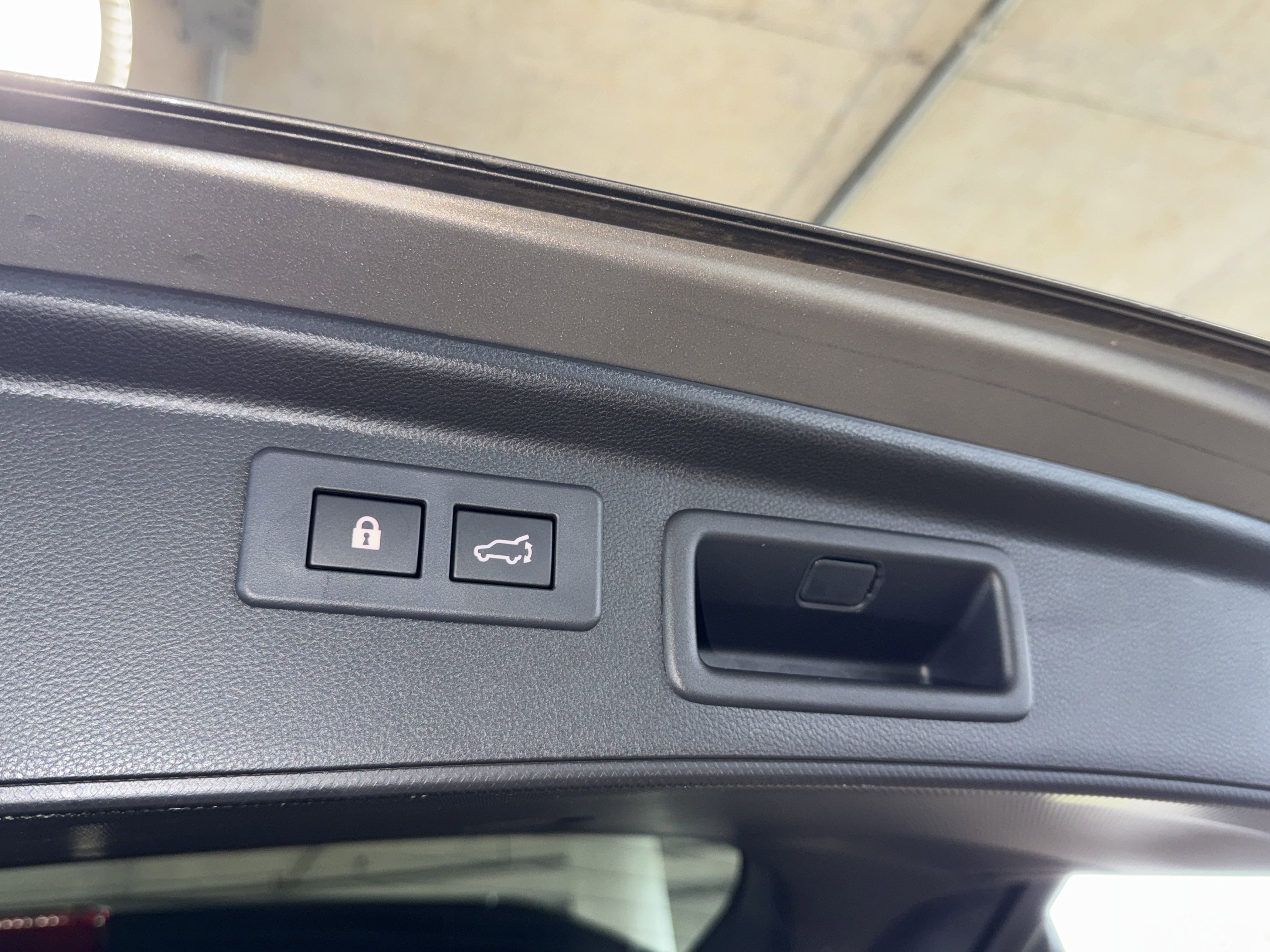 2020 Subaru Forester Limited photo 12