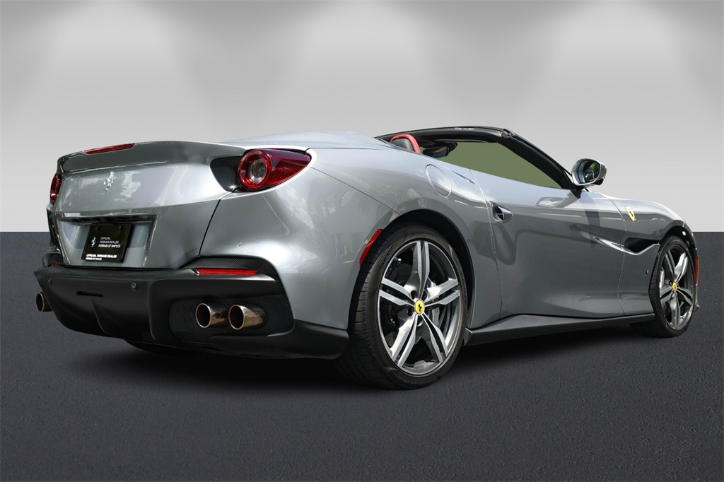 2022 Ferrari Portofino Base photo 3