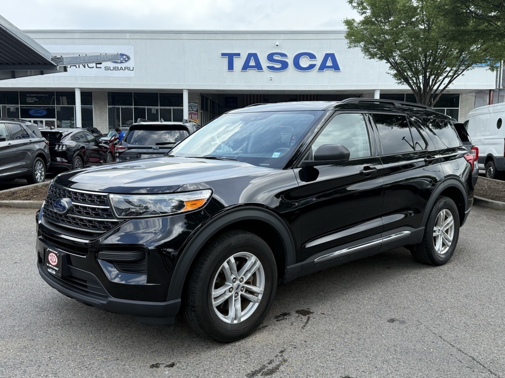 Used 2022 Agate Black Metallic Ford XLT image 1