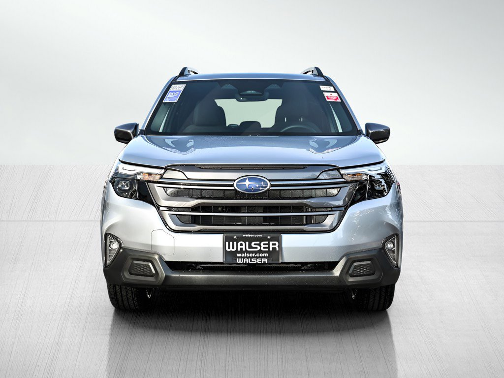 2026 Subaru Forester Premium photo 2