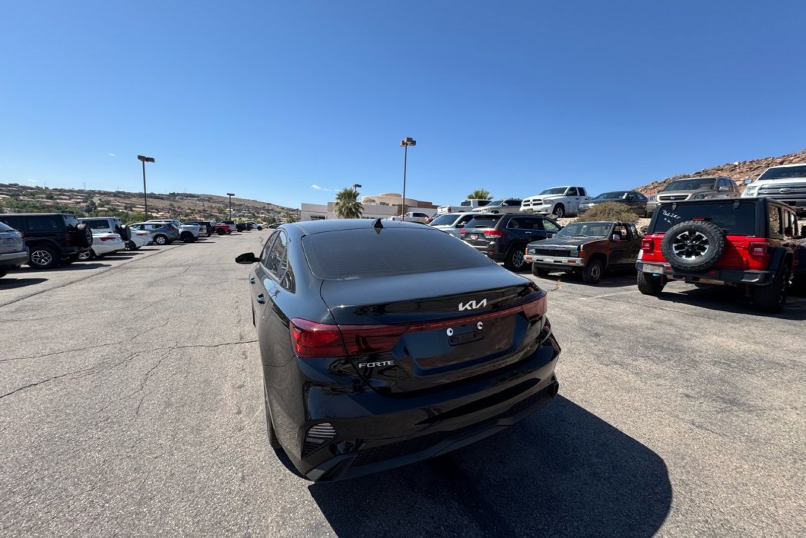 2023 Kia Forte LXS photo 2