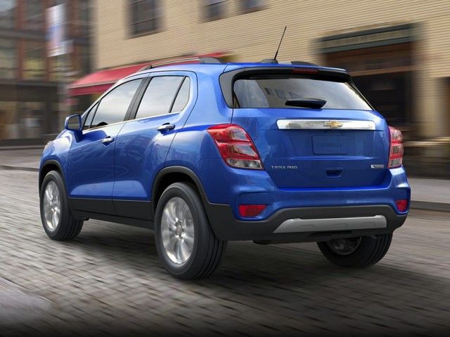 2020 Chevrolet Trax LS's photo
