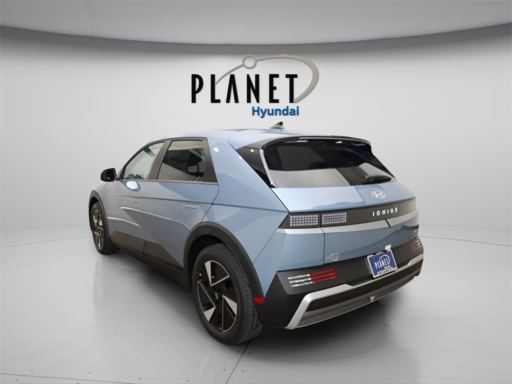 2025 Hyundai Ioniq 5 SE photo 2