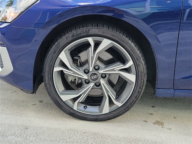 2022 Audi A3 40 Premium photo 11
