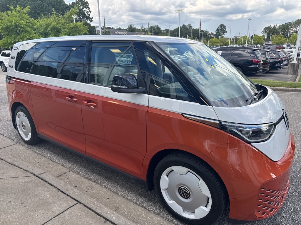 Used 2025 Volkswagen ID. Buzz 1st Edition with VIN WVG6YVEB8SH006350 for sale in Hoover, AL