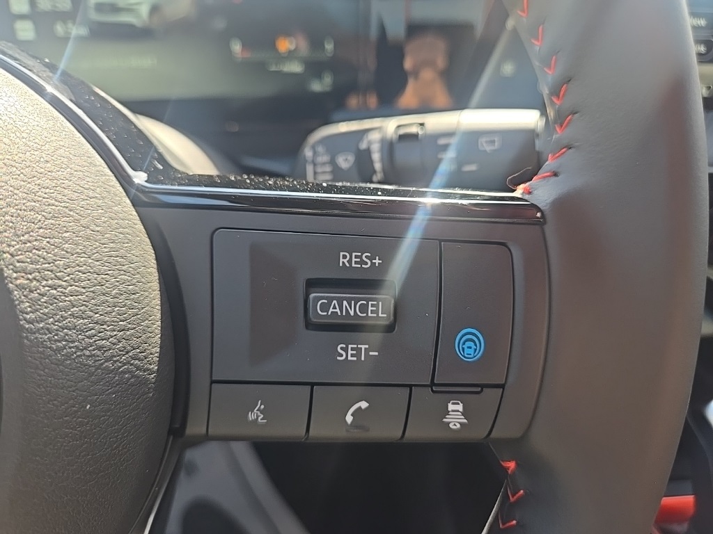 2026 Nissan Kicks SR photo 15