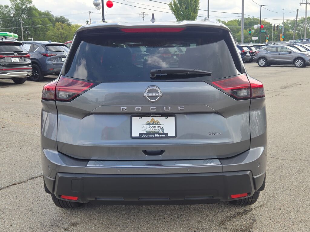 2026 Nissan Rogue SV photo 8