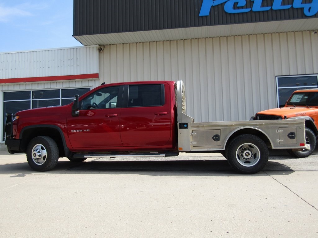 2022 Chevrolet Silverado 3500HD LT photo 10