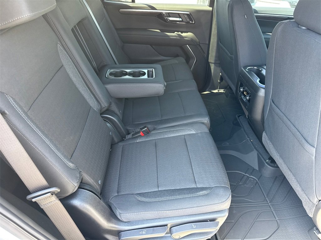 2025 Chevrolet Tahoe LS photo 11