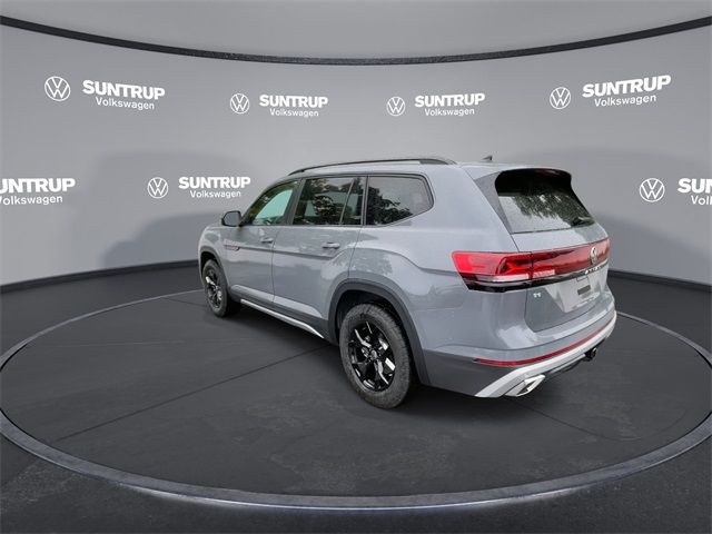 2025 Volkswagen Atlas Peak Edition SE photo 14