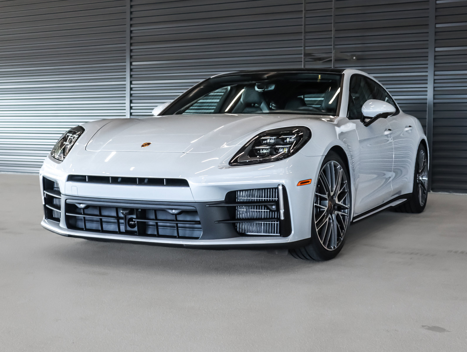 2025 Porsche Panamera