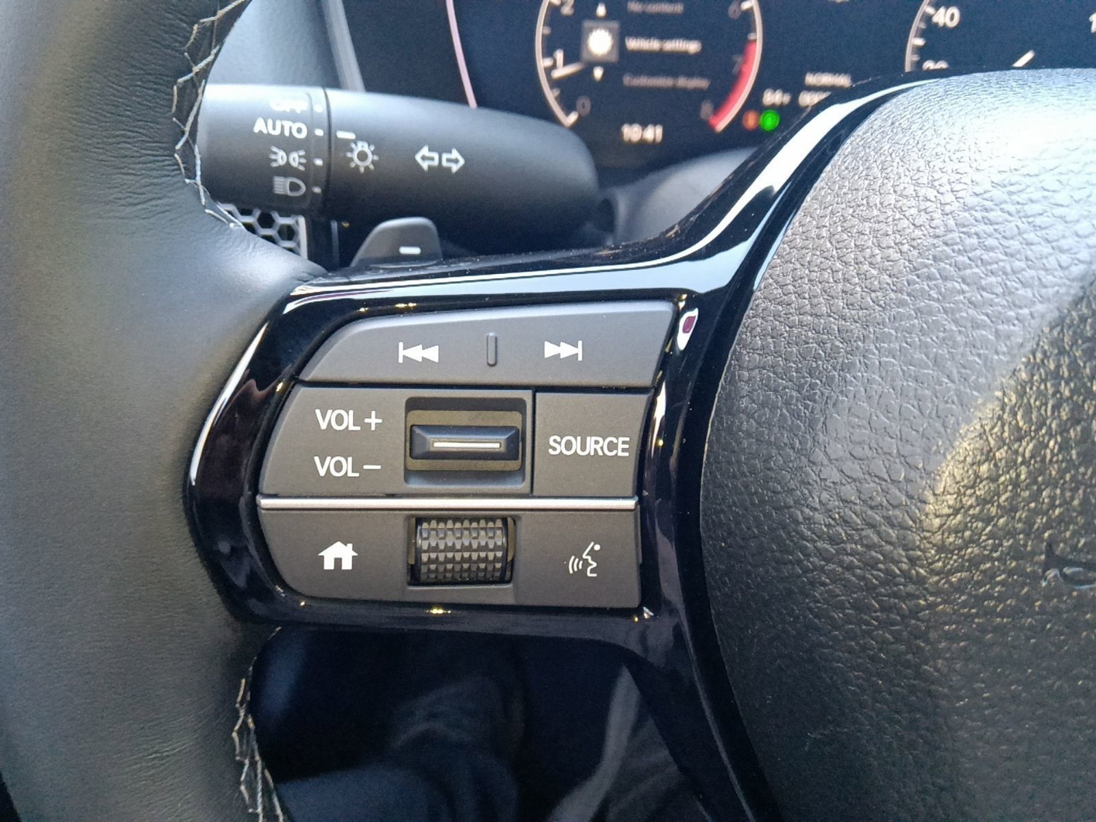 2025 Honda Civic Hatchback Sport photo 17