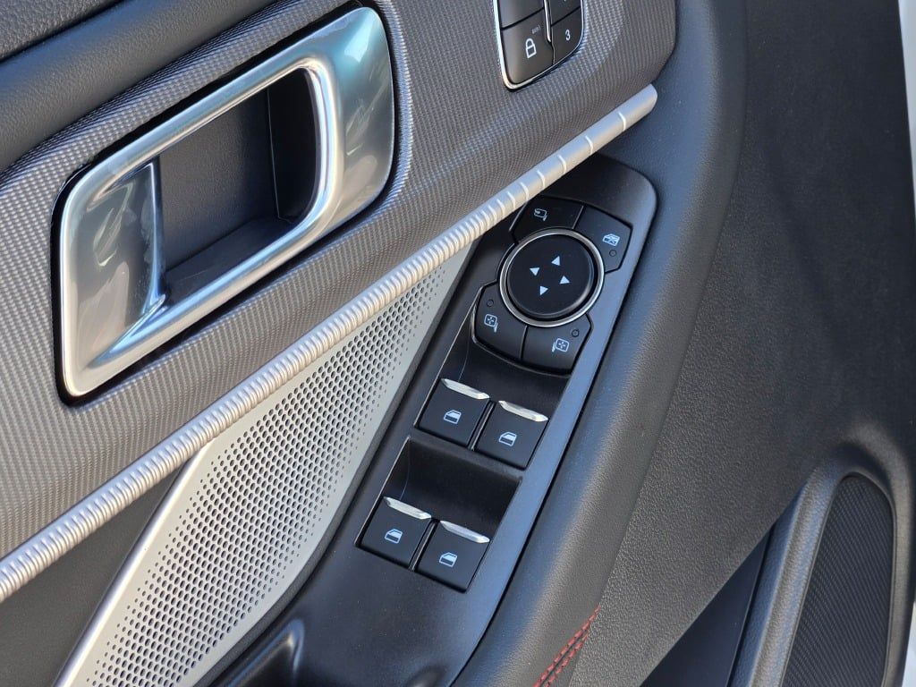 2025 Ford Explorer ST photo 22