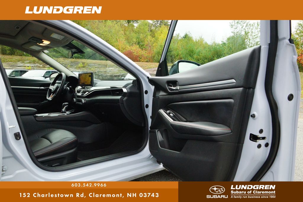 2024 Nissan Altima 2.5 SR photo 19