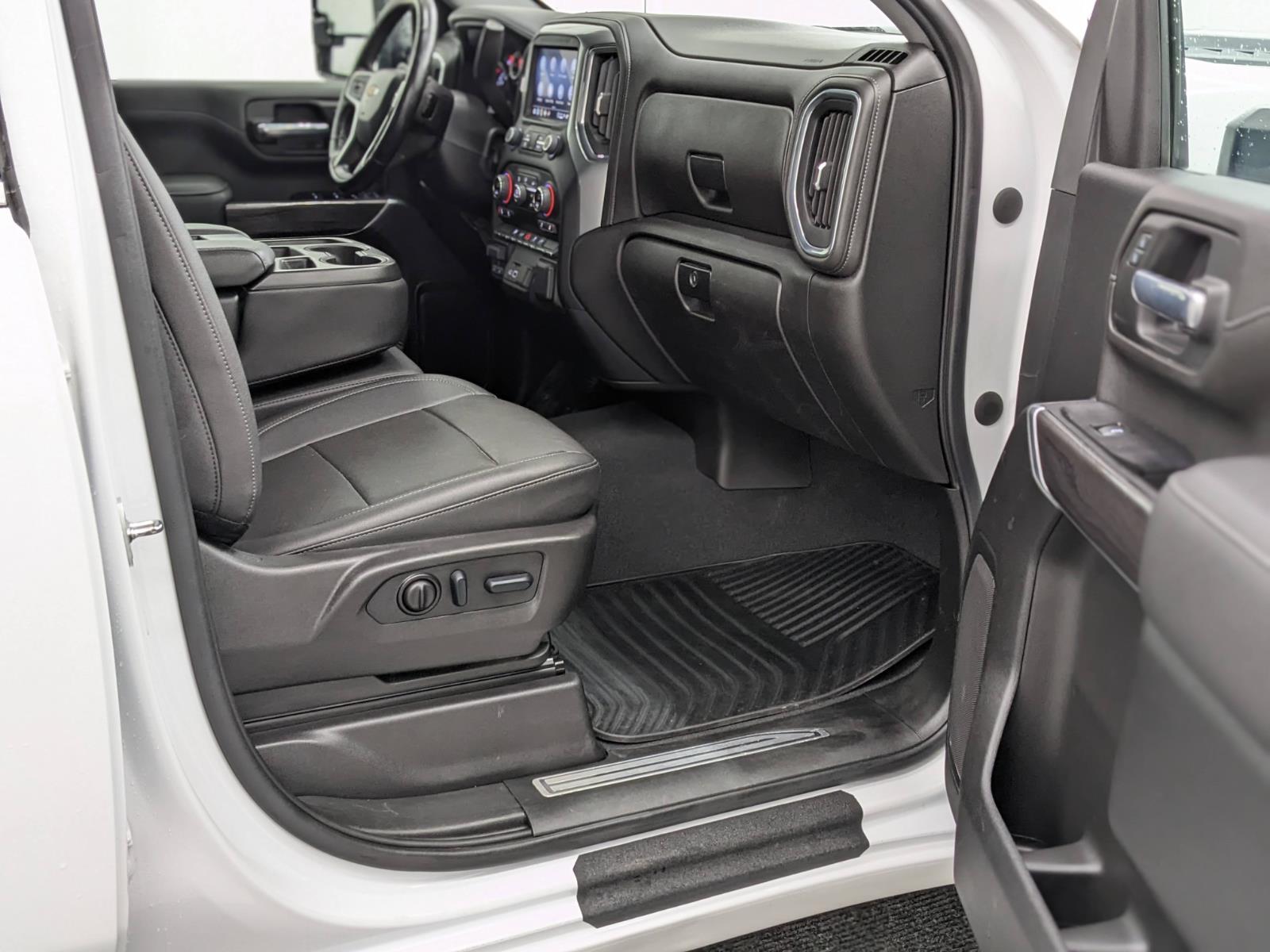 2022 Chevrolet Silverado 2500HD LTZ photo 15