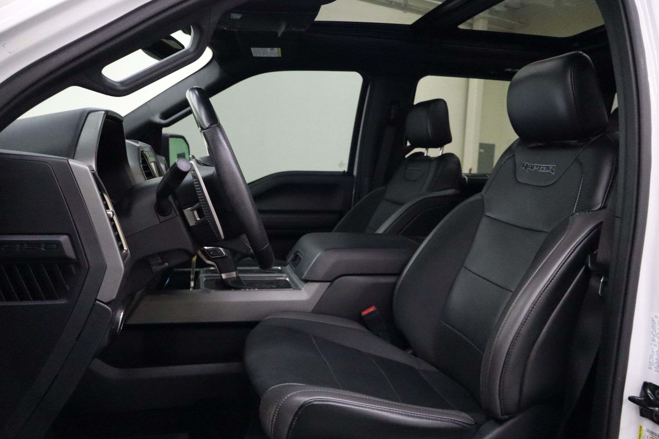 2020 Ford F-150 Raptor photo 10