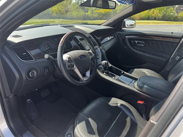 2018 Ford Taurus Limited photo 22