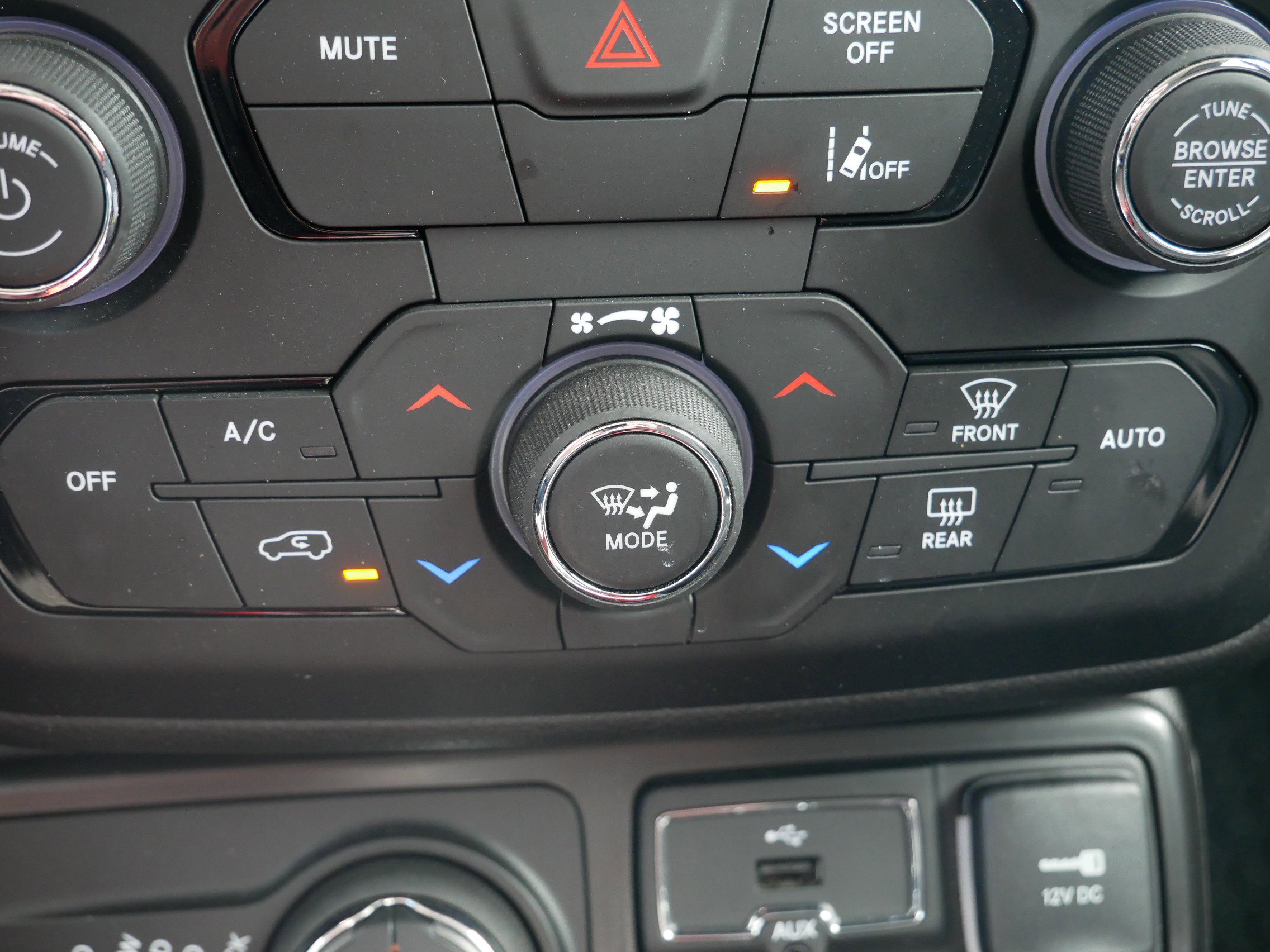 2022 Jeep Renegade Trailhawk photo 25