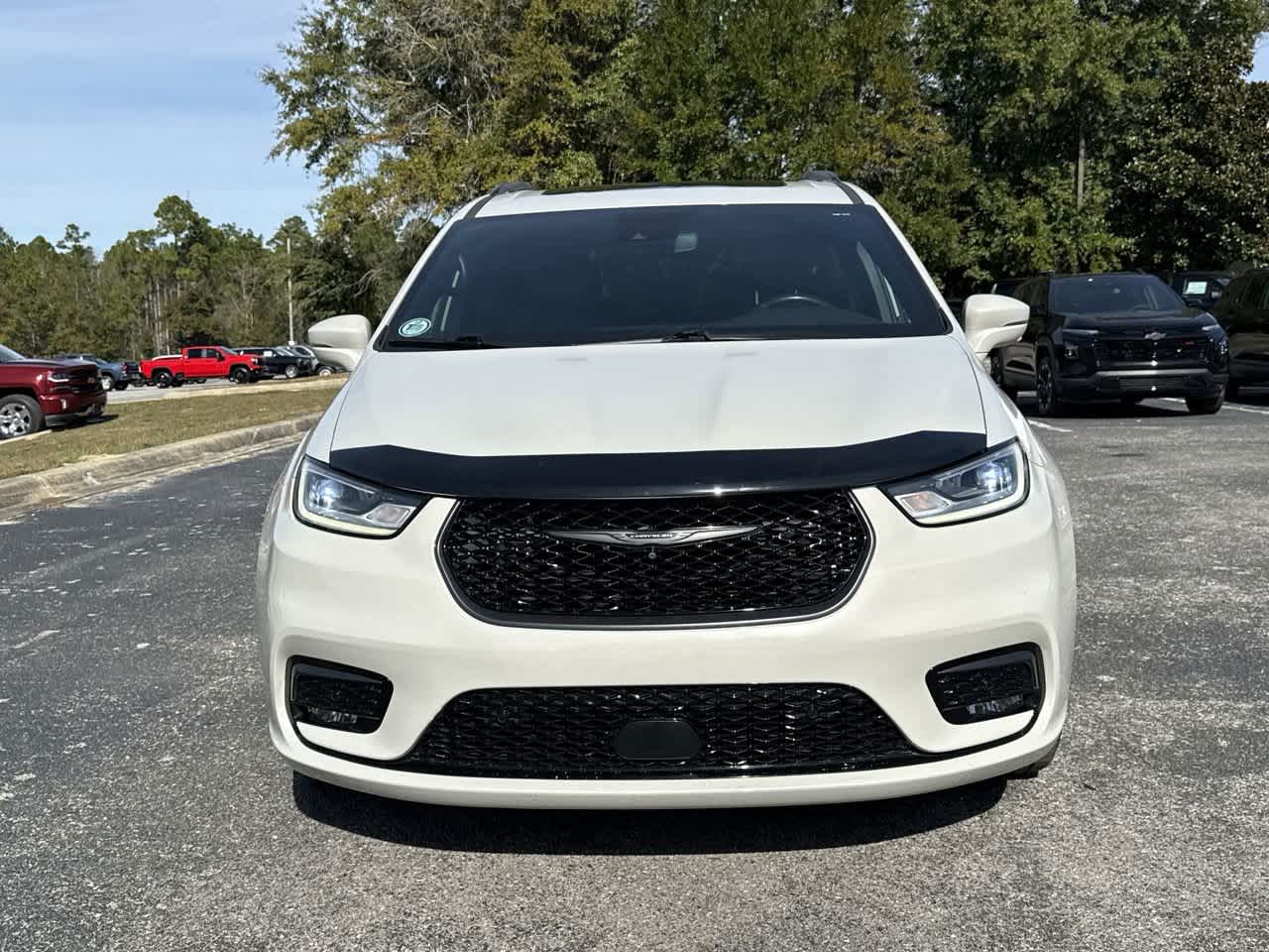 2021 Chrysler Pacifica Touring L photo 2