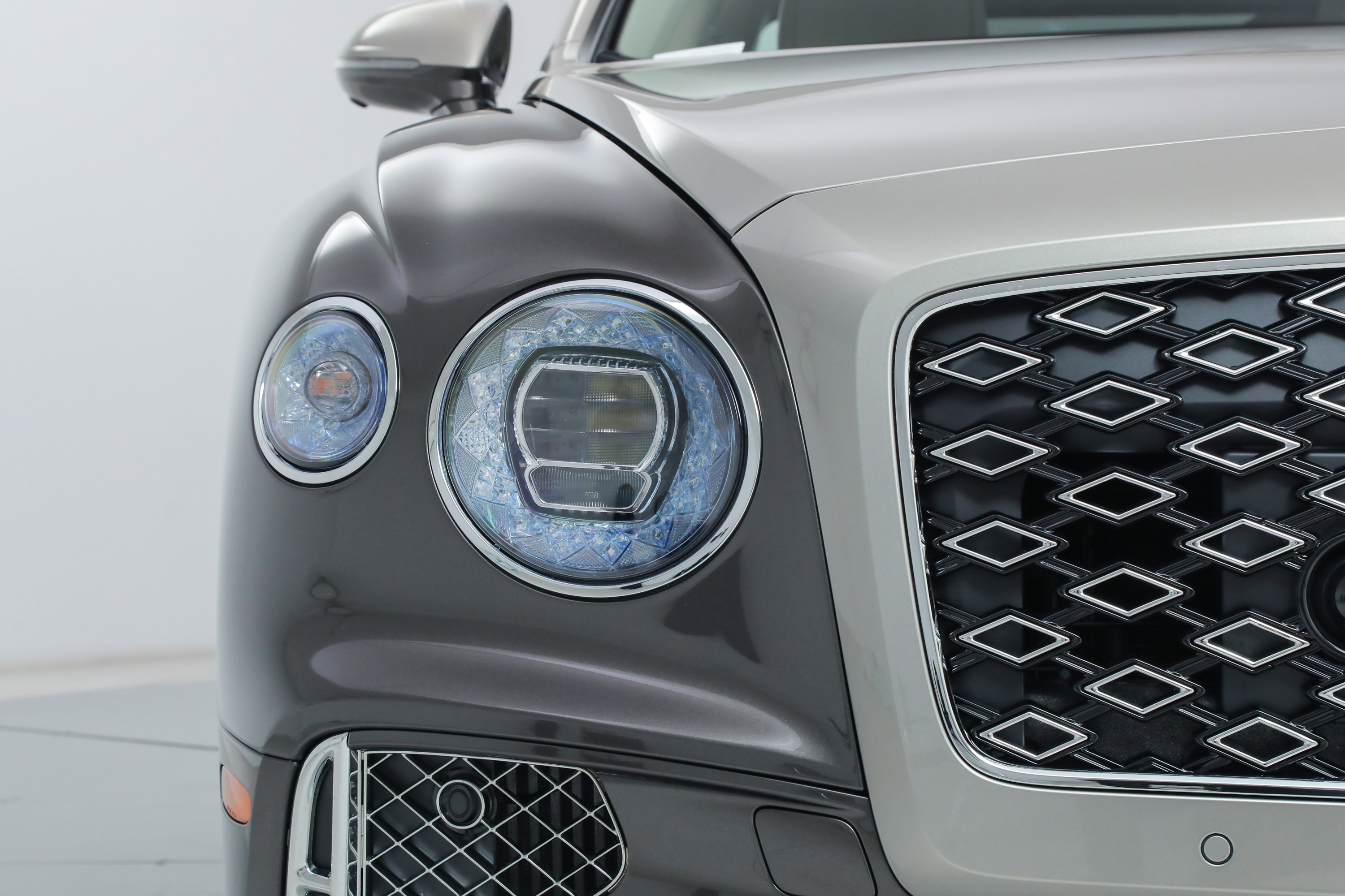 2025 Bentley Flying Spur Mulliner photo 10