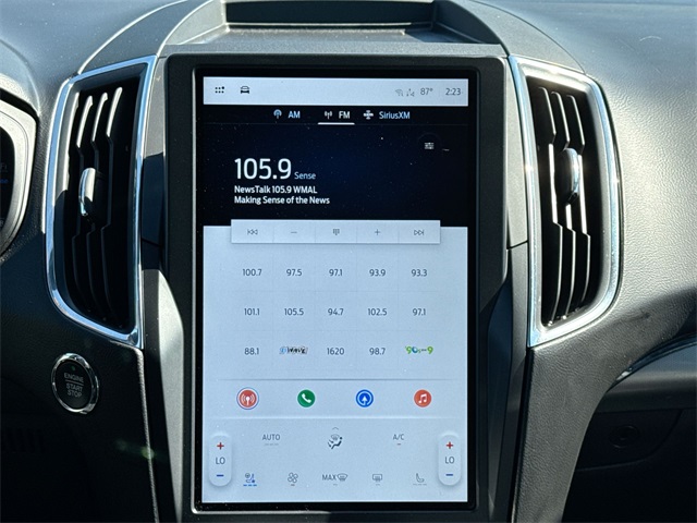 2022 Ford Edge ST photo 23