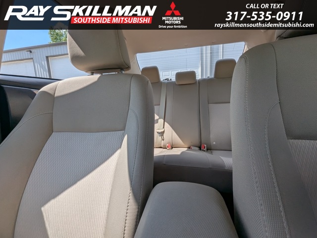 2014 Toyota Corolla LE photo 20