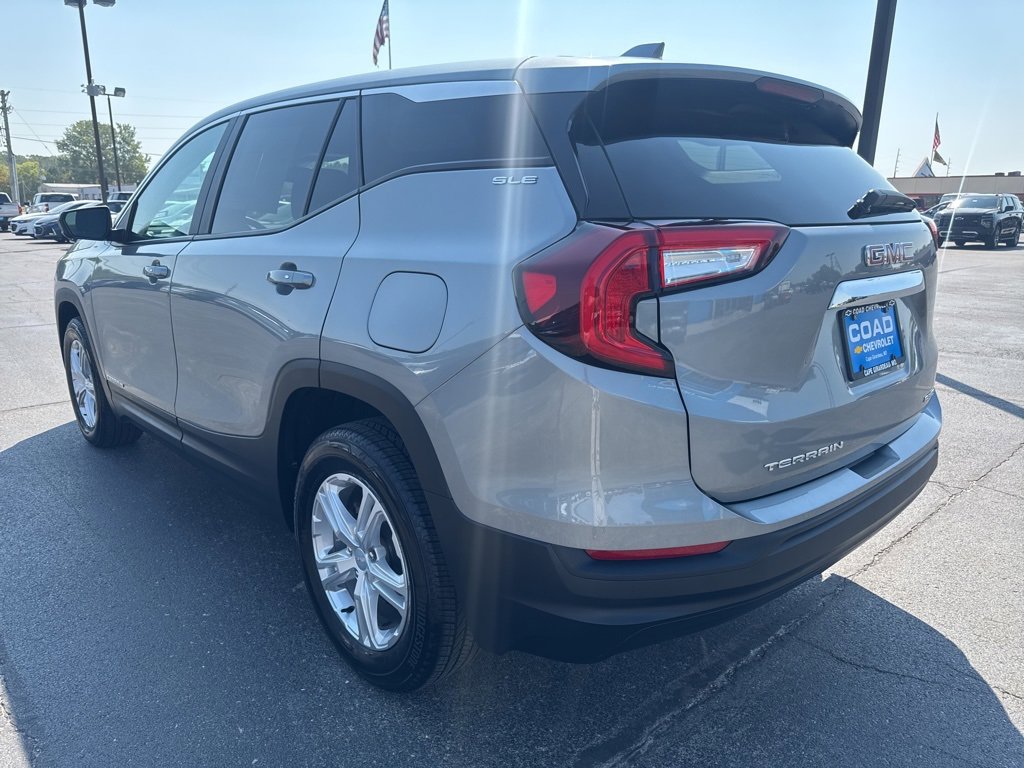 2024 Gmc Terrain SLE photo 5