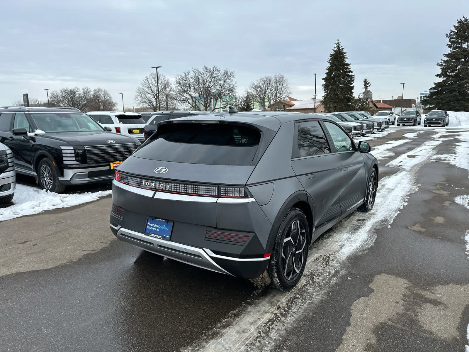 Certified 2022 Hyundai IONIQ 5 SEL with VIN KM8KN4AE3NU063262 for sale in Minneapolis, MN