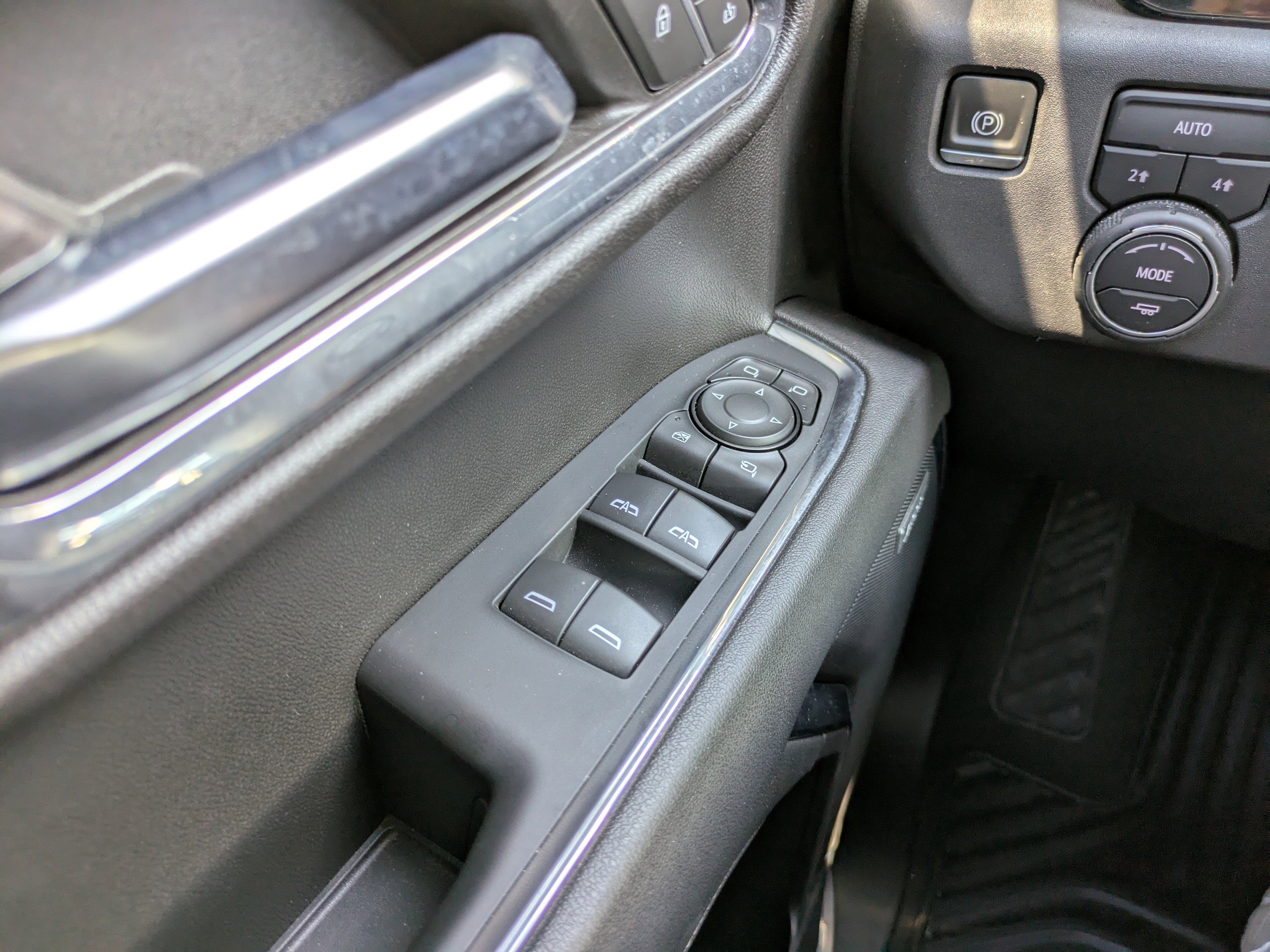 2023 Chevrolet Silverado 1500 LTZ photo 22