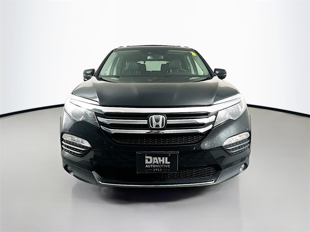 Used 2017 Honda Pilot Touring with VIN 5FNYF6H99HB008716 for sale in Onalaska, WI