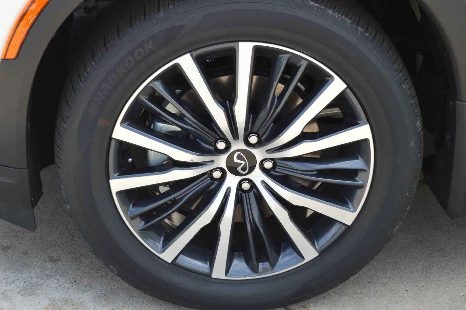 2025 Infiniti QX60 Sensory photo 6