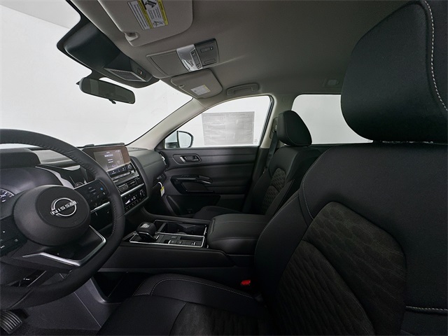 2025 Nissan Pathfinder SV photo 22