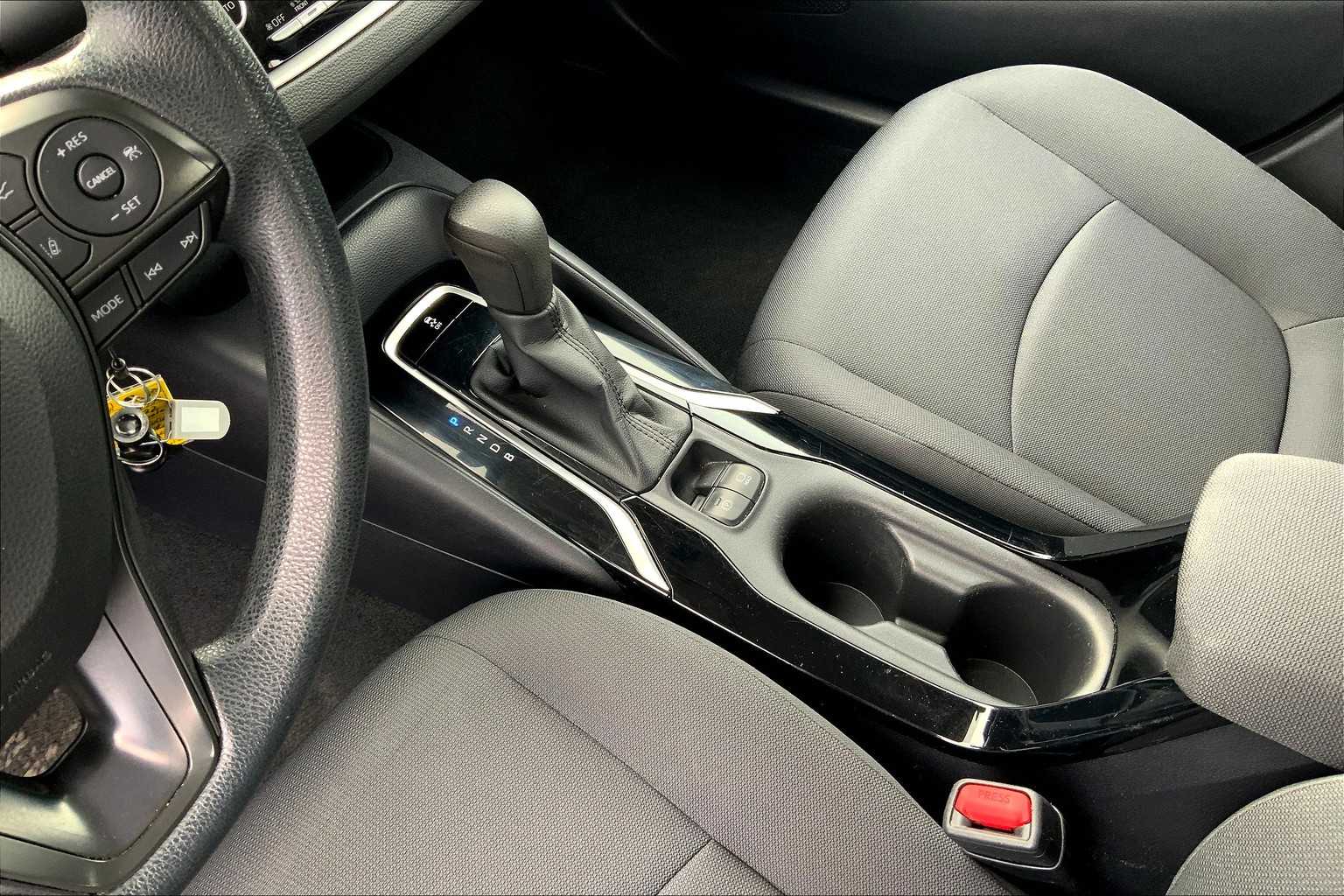 2022 Toyota Corolla LE photo 30