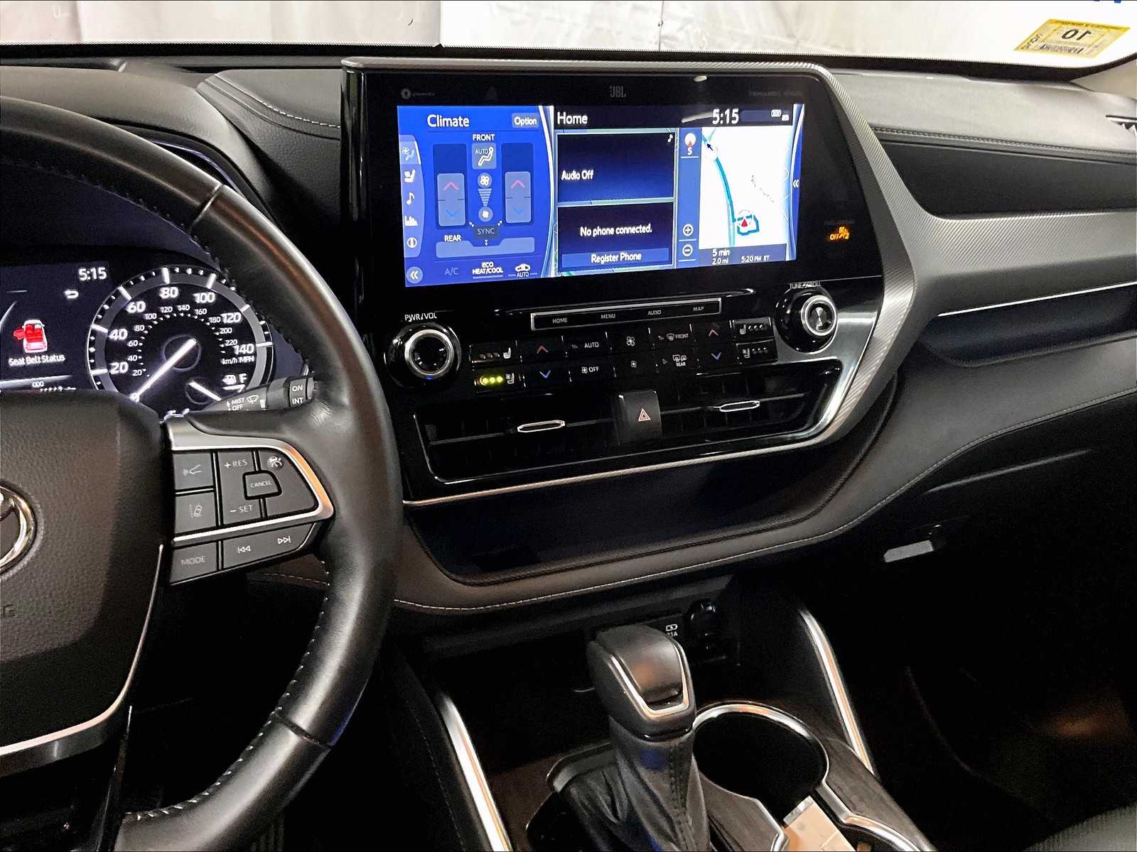 2021 Toyota Highlander Platinum photo 17