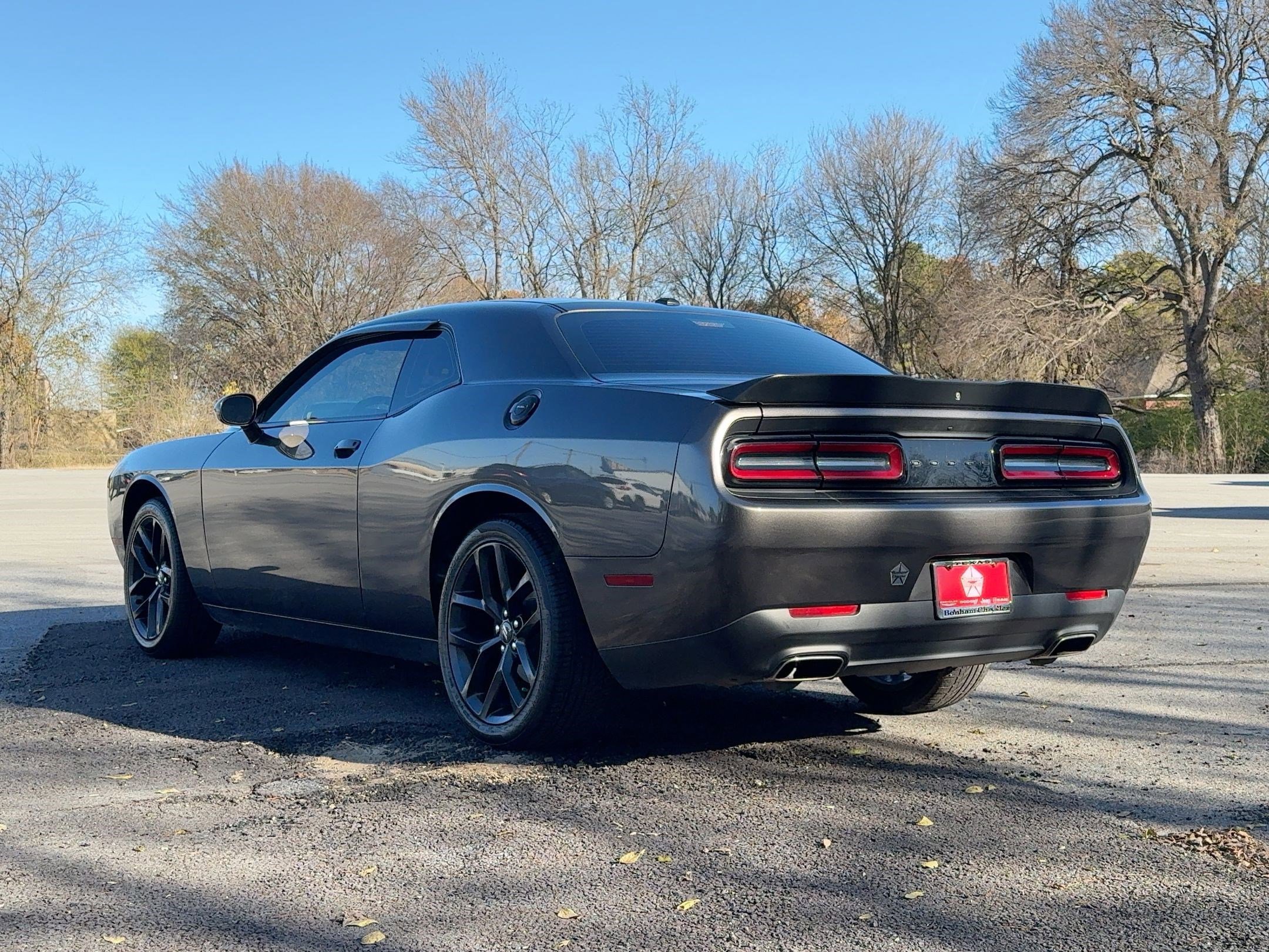 2021 Dodge Challenger SXT photo 2