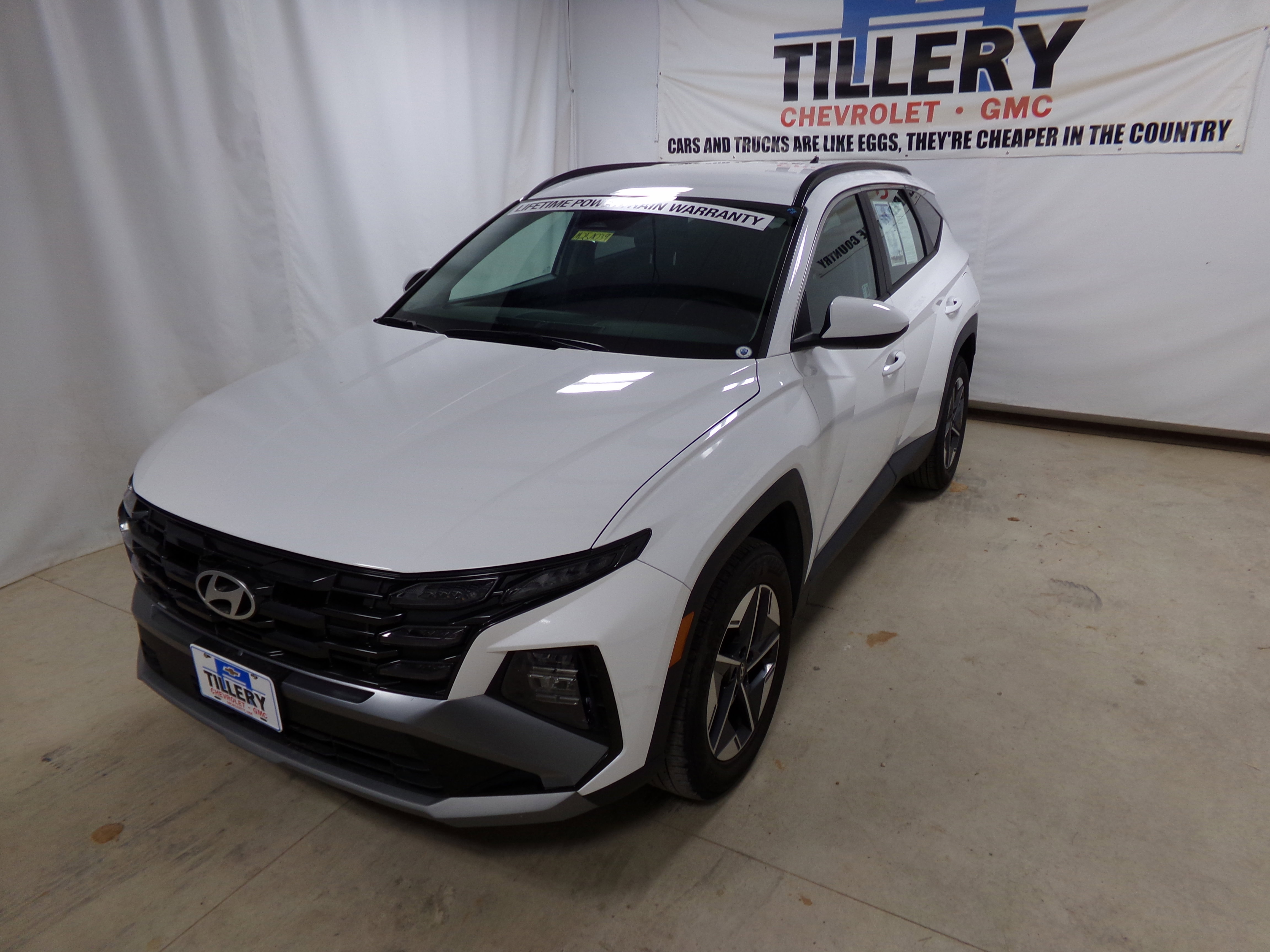 2025 Hyundai Tucson SEL photo 3
