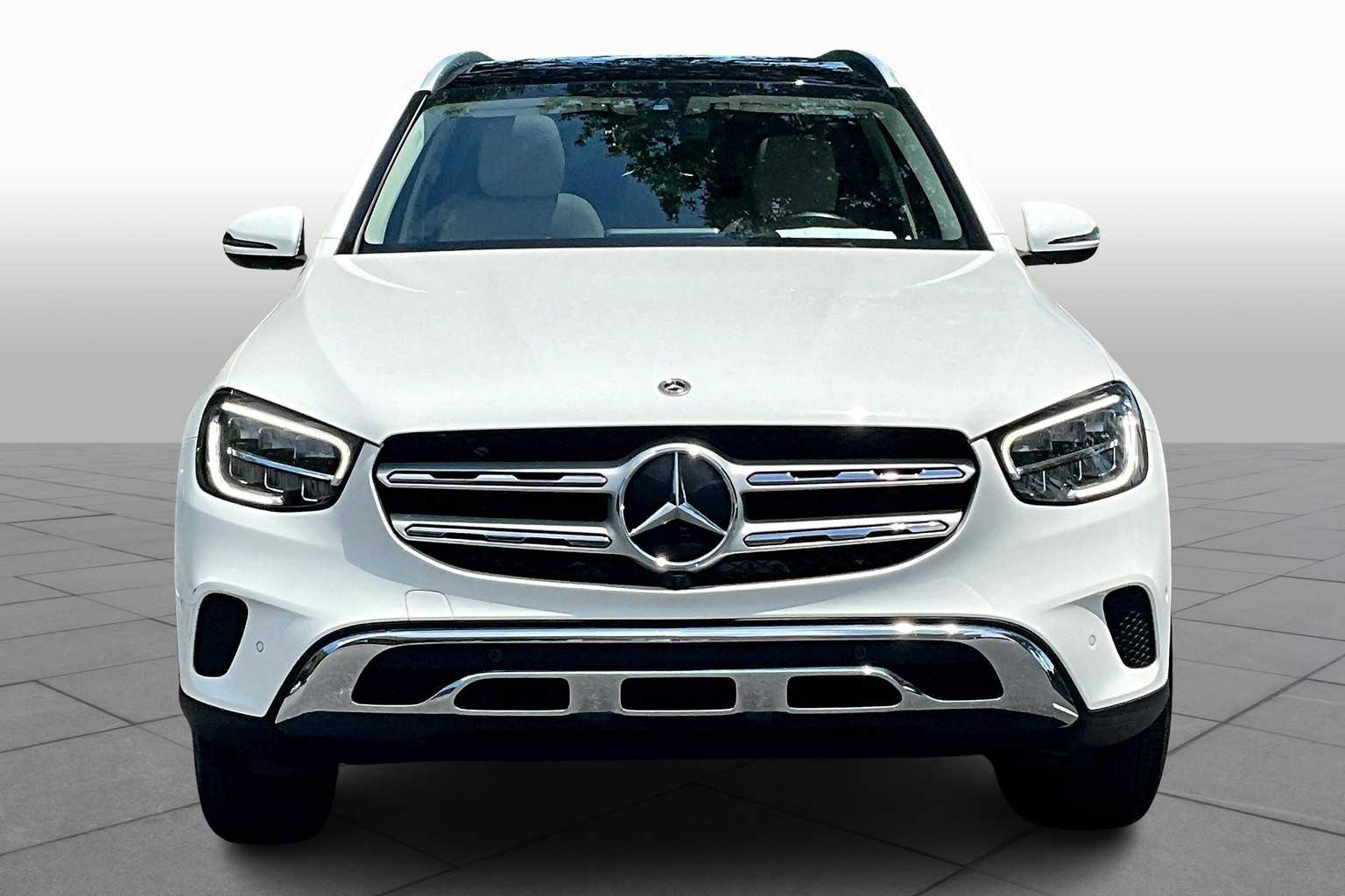 2021 Mercedes Benz GLC 300 4MATIC photo 3