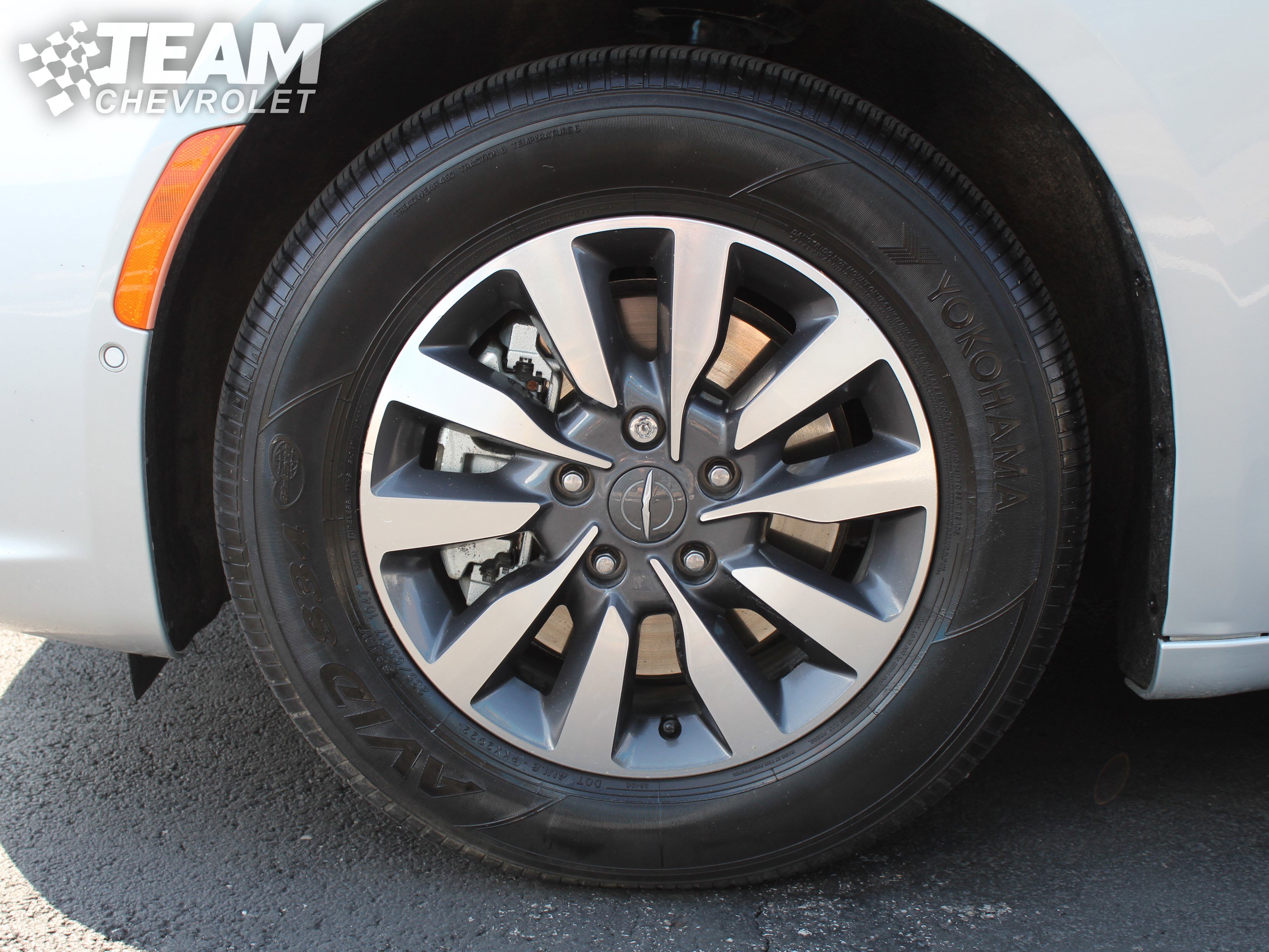2022 Chrysler Pacifica Hybrid Limited photo 33