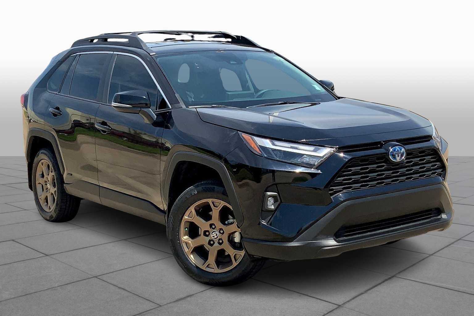 2024 Toyota RAV4 Hybrid photo 2