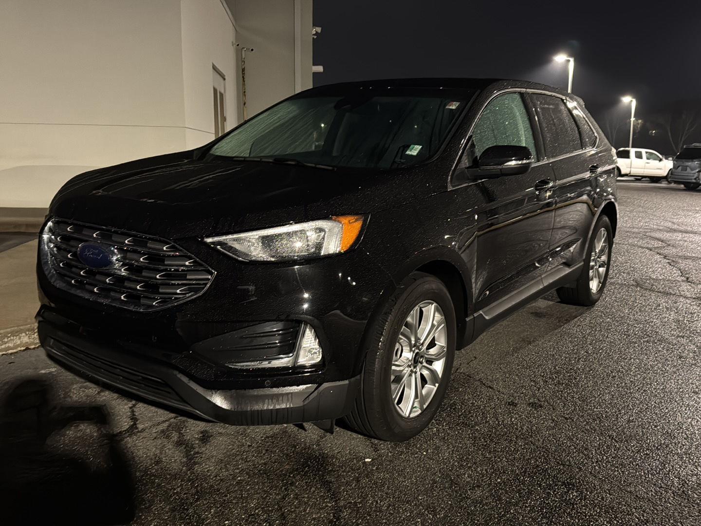 2024 Ford Edge Titanium's photo