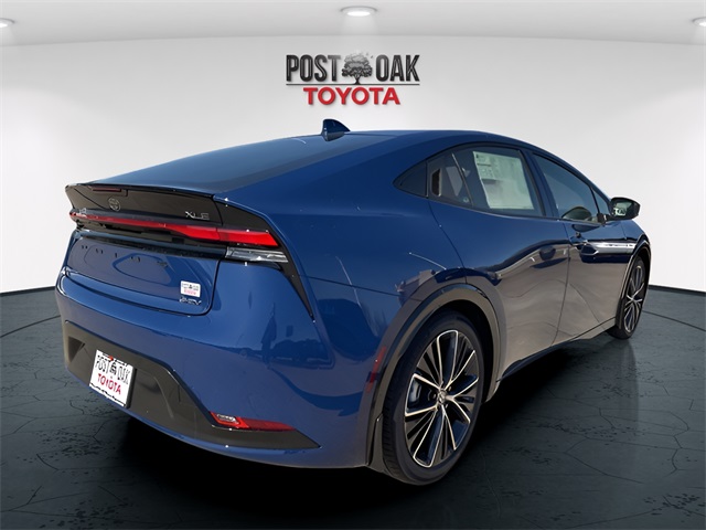 2024 Toyota Prius XLE photo 8