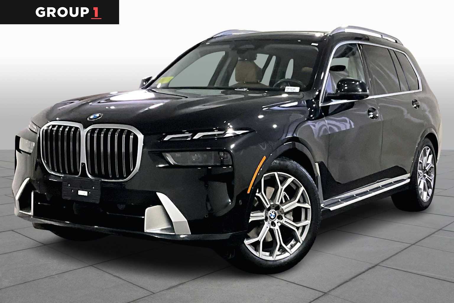 2023 BMW X7 40i's photo