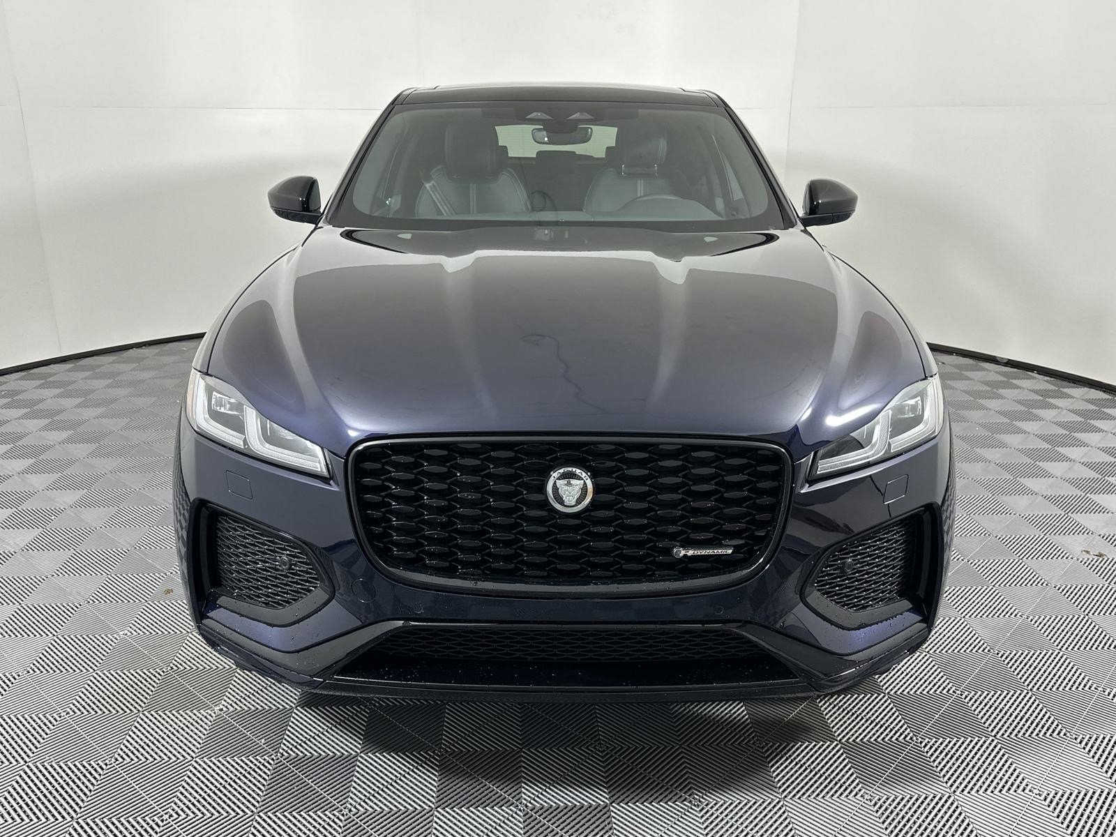 2025 Jaguar F-PACE R-Dynamic S photo 4