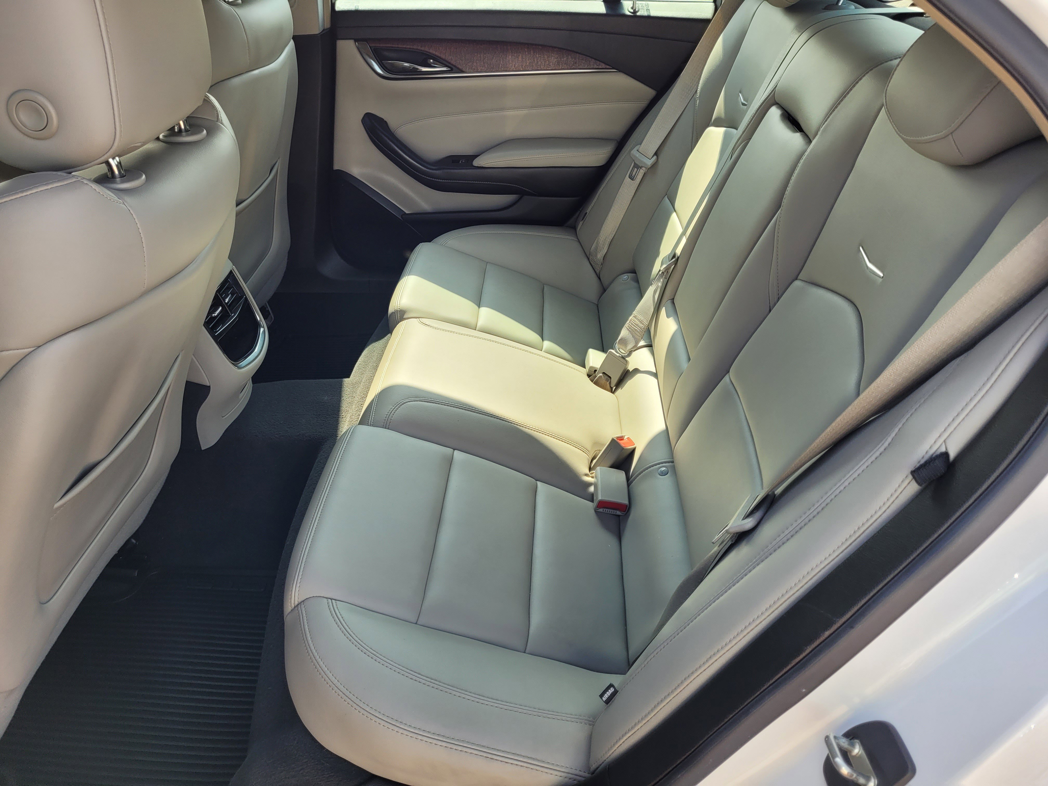 2018 Cadillac CTS Sedan DI photo 2